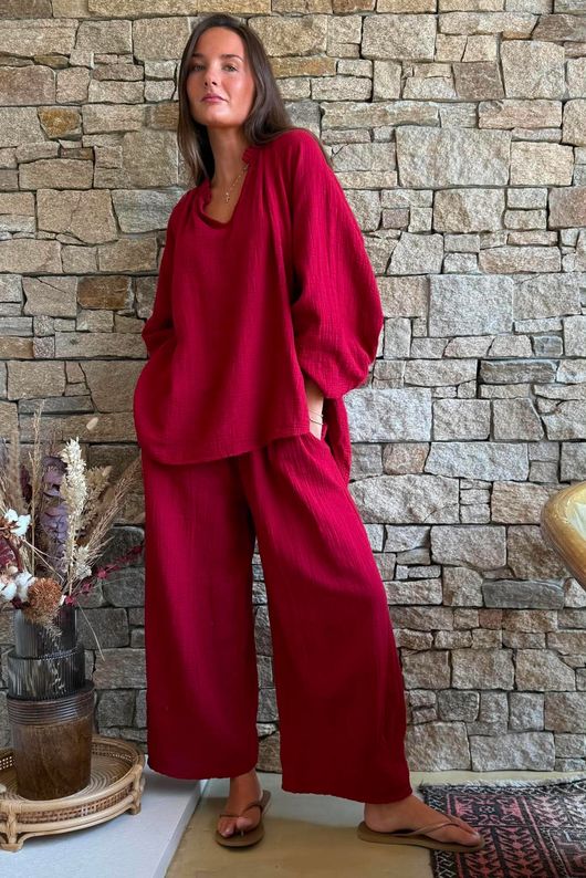 Santos Cushion Cotton Heathcliff Blouse Sangria